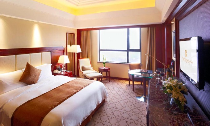 Optics Valley Hotel | Discover Optics Valley Kingdom Plaza Wuhan: 5-Star Retreat