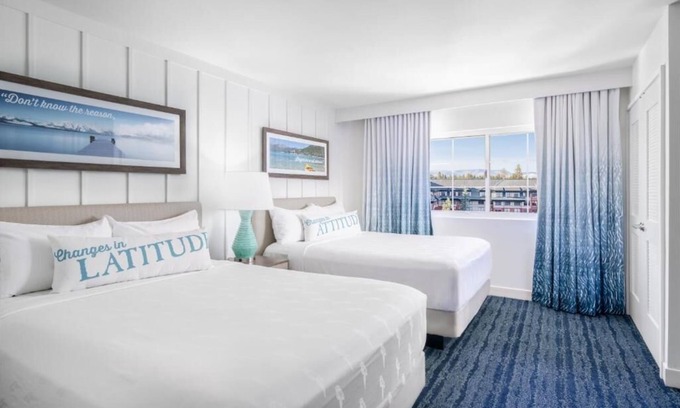 South Lake Tahoe Hotel | Outdoor Adventure Awaits: Pet-Friendly Units & Pool Access
