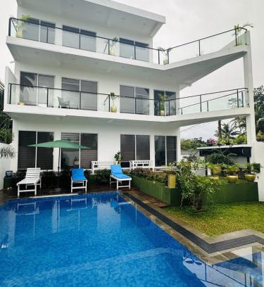 Ambalangoda Villa | Oceanfront ORA Villas Hikkaduwa with Pool & Family-Friendly