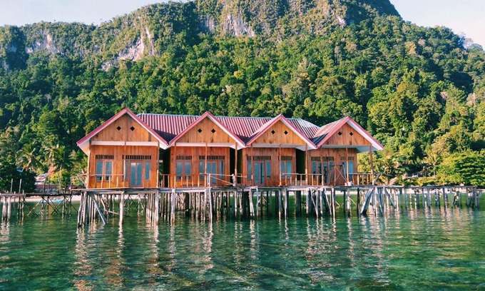 Salemang Resort | Relaxing Ora Sunrise View with Oceanfront Private Beach