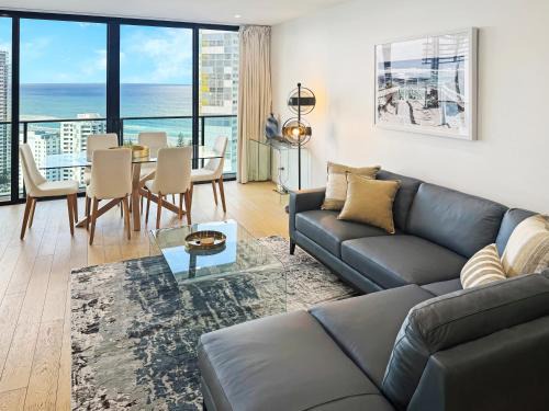 Broadbeach Apartment | Ideal Oracle Tower Retreat with Oceanfront Amenities
