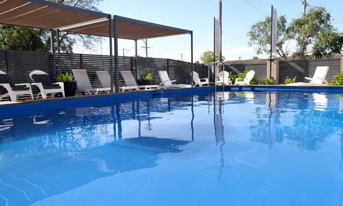 Dubbo Hotel | Discover Orana Motel Dubbo: Family-Friendly with Pool Access