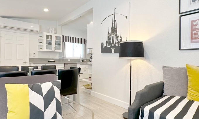 Southwest Anaheim House | Family-Friendly Orange County Home Near Theme Parks