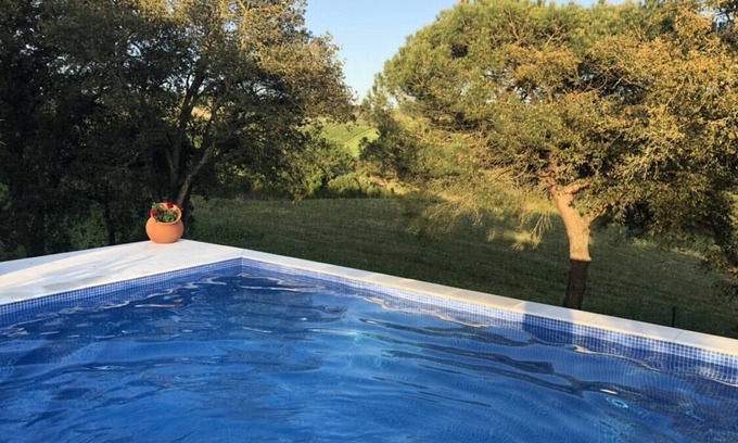 Malinha Villa | Relax at Orange Valley View Holiday Villa with Pool Access