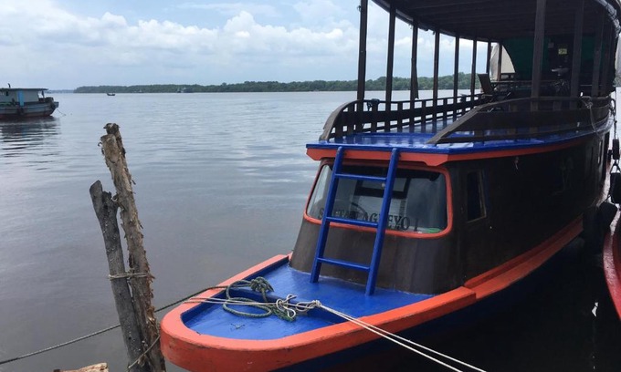 Pangkalan Bun Boat Rental | Relaxing Orangutan Houseboat Park in Tanjung Puting