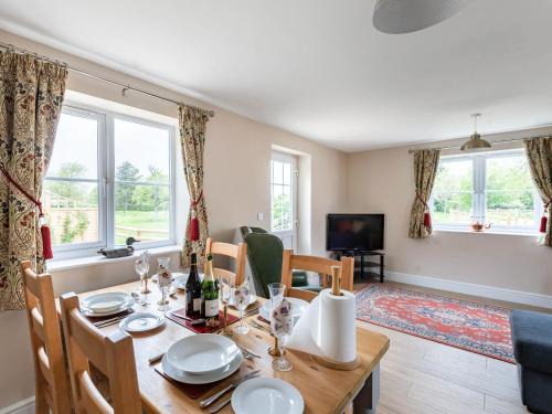 Lower Wick House | Kid-Friendly Getaway at Orchard Barns - Top Rated 9.5/10