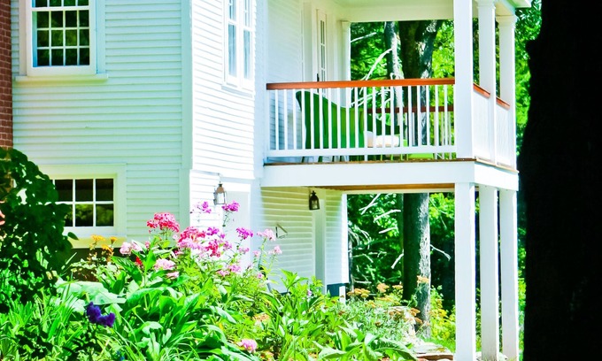 Warren House | Mountain Retreat at Orchard Cottage – Unmatched Guest Experience