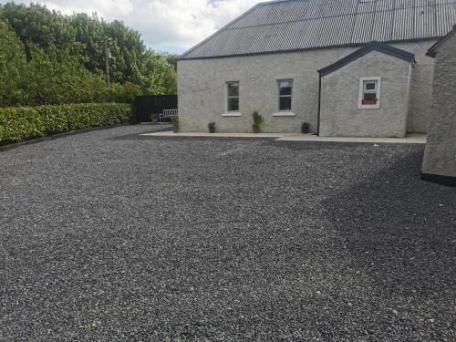 Blackwater House | Discover Orchard Cottage: Child-Friendly Retreat with 9.6/10