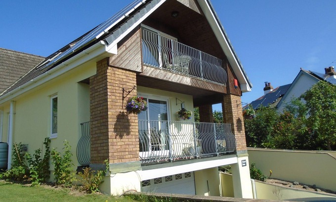 Wadebridge House | Experience Orchard House: 10/10 Eco-Friendly Retreat in Cornwall
