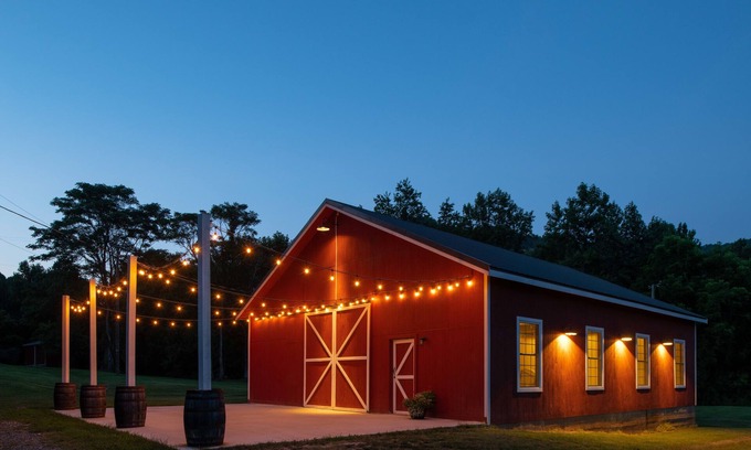 Lovingston Bed & Breakfast | Discover Orchard House B&B: Pool, Spa & Top-Rated Comfort