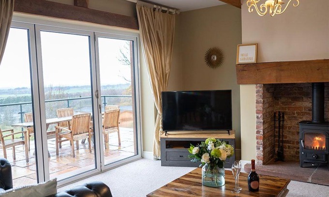 Castle Carrock House | Pet-Friendly Retreat at Orchard House, Castle Carrock