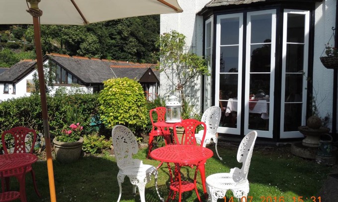 Lynmouth Bed & Breakfast | Oceanfront Escape at Orchard House Hotel with Hot Tub