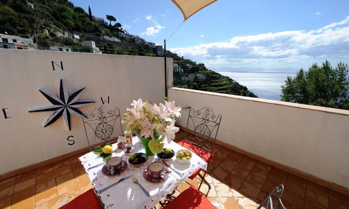 Amalfi Apartment | Ocean View Retreat at Orchard "Mamma Carmela" – 10/10 Rating