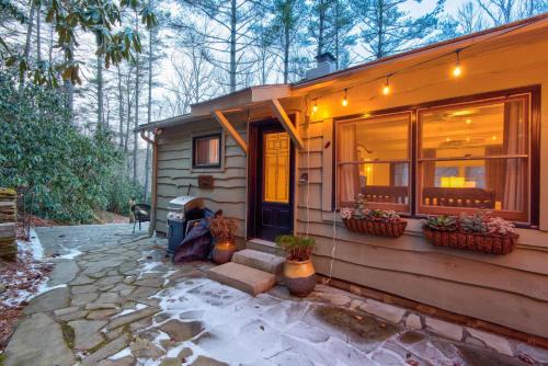 Boone House | Family-Friendly Orchid Cabin: Your Ideal Getaway Awaits