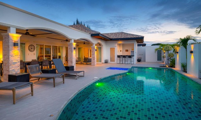 Hin Lek Fai Villa | Discover Orchid Paradise Homes 515: Pet-Friendly Haven