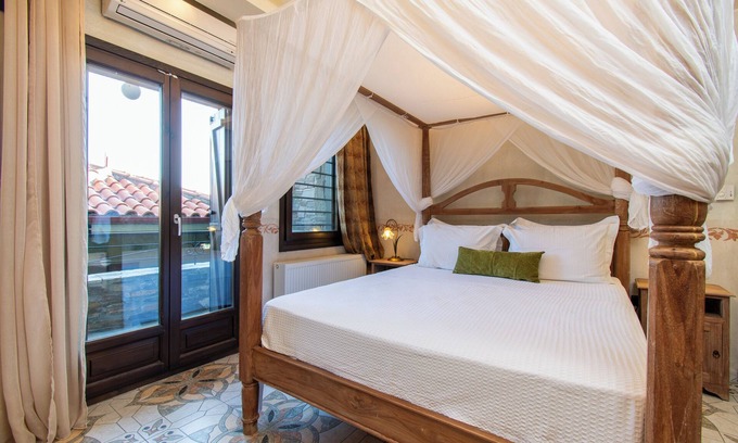 Parthenonas House | Ocean View Retreat at Oreiades Parthenon - Rated 9.8/10