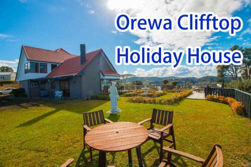 Hatfields Beach Villa | Orewa Cliff Top: A Family-Friendly 4-Star Retreat