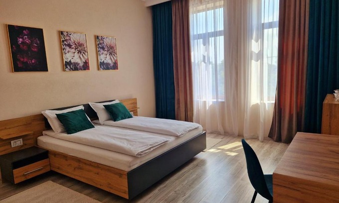 Arad Apartment | Family-Friendly ORI Apart in Malul Muresului - Rated 9.9!