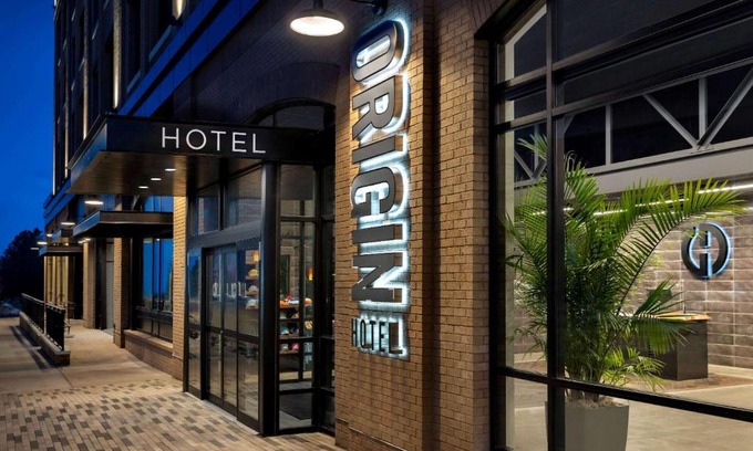 North Central Westminster Hotel | Elegant Origin Westminster Hotel with Prime Amenities