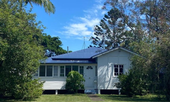 Pottsville House | Beachfront Surf Cottage in Pottsville: Family Friendly Escape