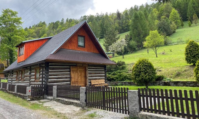 Jezersko House | Cozy Originalna Drevenica in Jezersko with Family Amenities