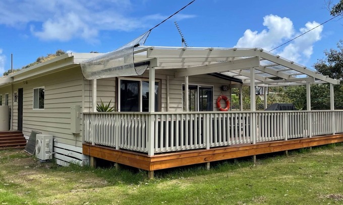 Venus Bay House | Relax at Orion Lodge: Oceanfront Retreat in Venus Bay