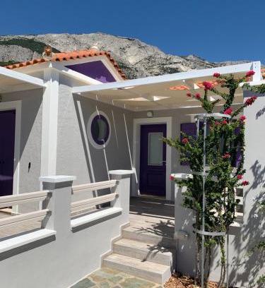 Marathokampos Apartment | Discover Orion_Pleiades: Family-Friendly with Pool Access