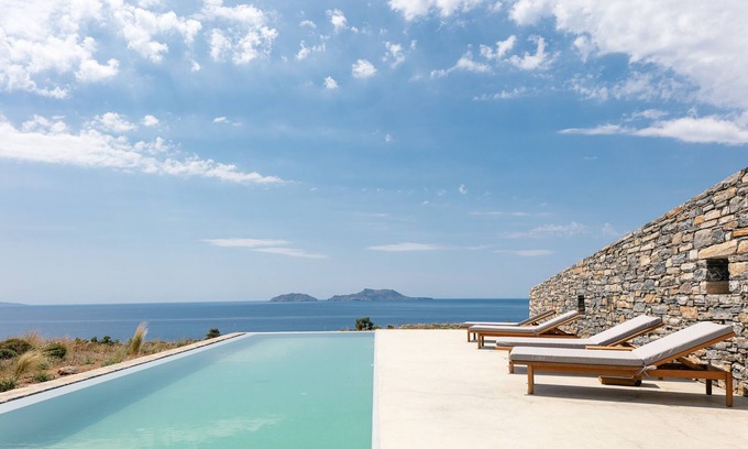 Vizari Villa | Serene Orizontes Villa with Oceanfront Views & Pool