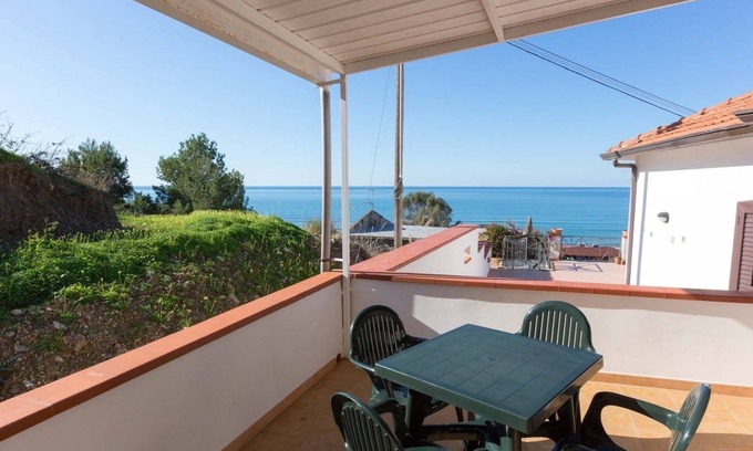 Palinuro House | Ocean View Delight at Orizzonte Blu Superior, Palinuro