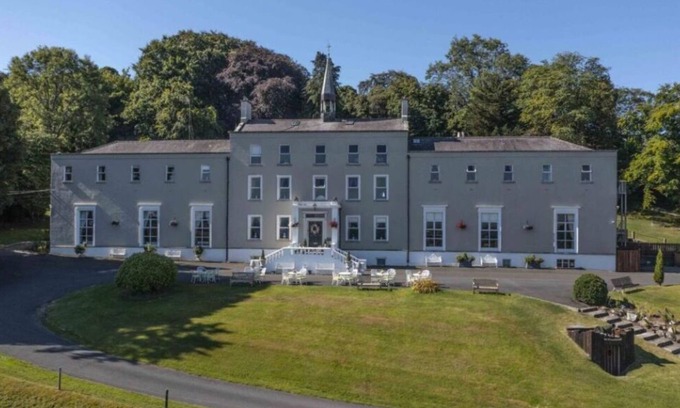 Dublin House | Discover Orlagh House: Family-Friendly & Pet Welcoming Retreat