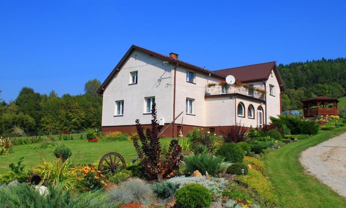 Rabe House | Orlikowe Wzgórze: Guest Rated 10/10 with Pool & Kitchen