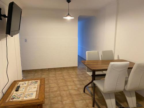 Comodoro Rivadavia Apartment | Budget-Friendly Stay at Orly Apart: Pet and Child Friendly
