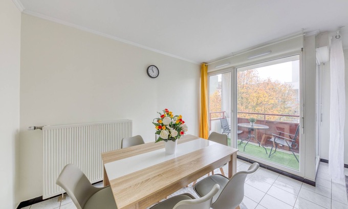 Orly Apartment | Convenient Orly F3: Just 10 Minutes from the Airport