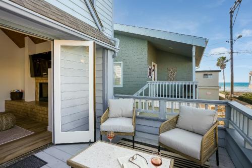 Crown Point House | Ocean View Ormond Retreat: Steps to Beach & Pet Friendly