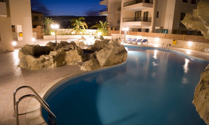 Oroklini Apartment | Oroklini - Breathtaking Poolside Retreat with Ocean Views