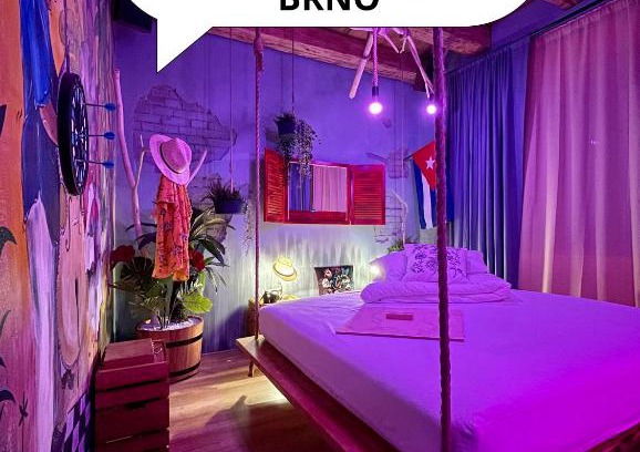 Brno House | Couples Retreat at OROOM Havana - Unique Experience in Brno