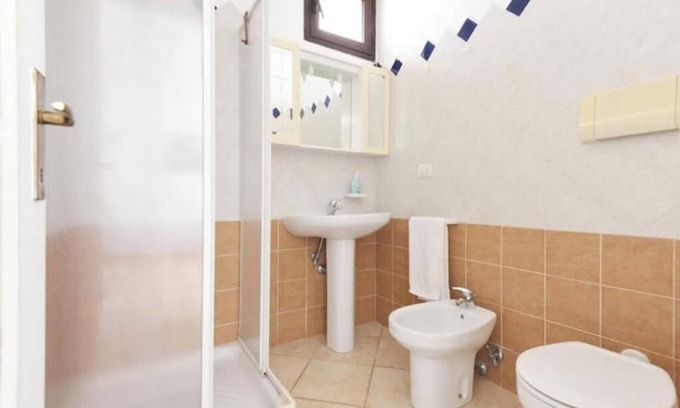 Torre dei Corsari Apartment | Orosei House: a stone's throw from the sea