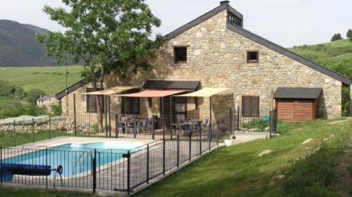 Planes Bed & Breakfast | Discover Orri de Planès: Family-Friendly Retreat with Pool
