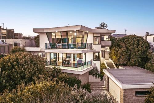 Ocean Grove House | Oceanview Retreat at Orton: 4-Star Family Friendly Escape