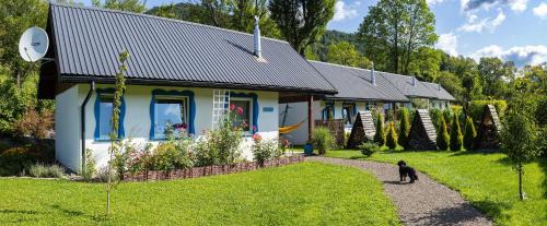 Cisna Cabin | Pet-Friendly Retreat at Osada Leonówka Bieszczady - 9.8 Rated