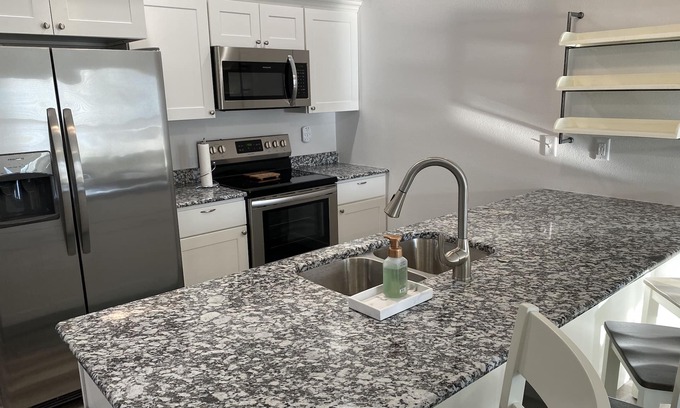 Osage Beach Villa | Lake View Villa at Osage Beach - Guest Rated 10/10