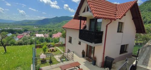 Nehoiu Villa | Oscar Residence: Oceanfront Retreat with 9.9 Guest Rating