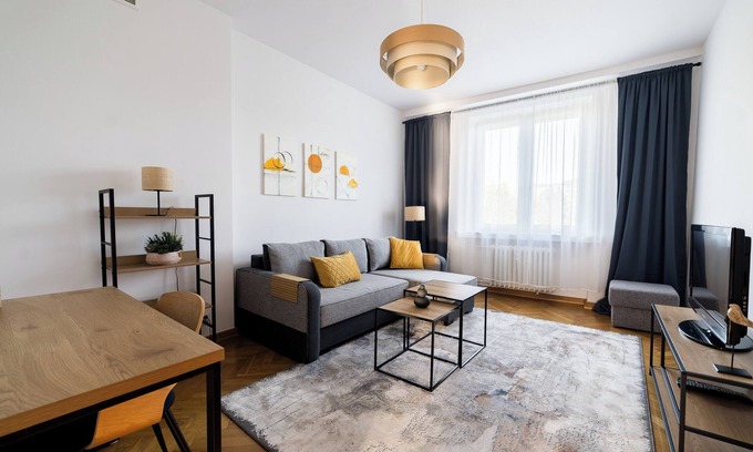Stare Miasto District Apartment | Osiedle Przyjaźni Deluxe Apartment