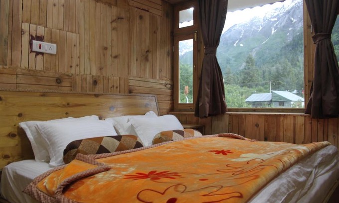Sangla Hotel | Cozy Osiya Shambhu Lodge: Pet-Friendly with Breakfast