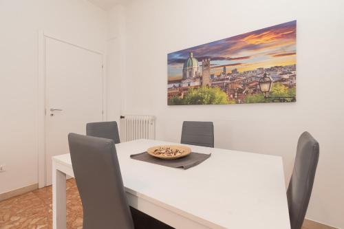 San Rocchino-Costalunga Apartment | Pet-Friendly Haven: Ospedale Civile 1 - F&L Apartment