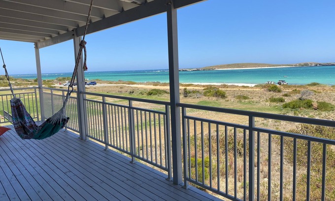 Lancelin House | Osprey's View - Breathtaking Scenery with Family-Friendly Amenities