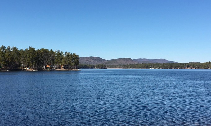 The Bays Cottage | Ossipee Lake Waterfront Cottage with Private Beach & Views