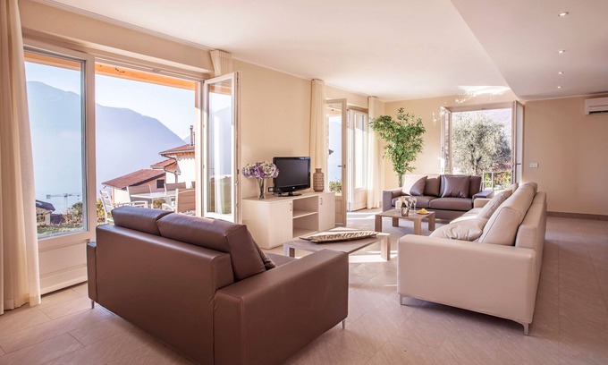 Tremezzina House | Ossuccio Grande "C": Private Home with Pool & Garden Retreat