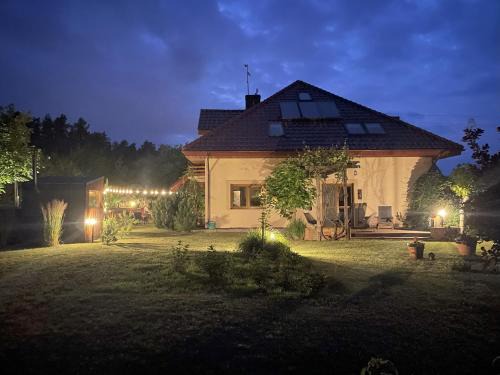 gmina Parzeczew Villa | Ostoja Dziarnówko - willa z ogrodem na Mazurach