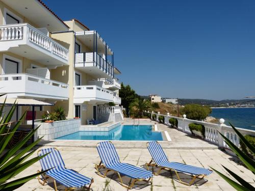Katarraktis Apartment | Oceanfront Ostria Seaside Studios with Pool & Top Reviews